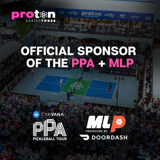 VỢT PICKLEBALL CARBON PROTON CH&Iacute;NH H&Atilde;NG